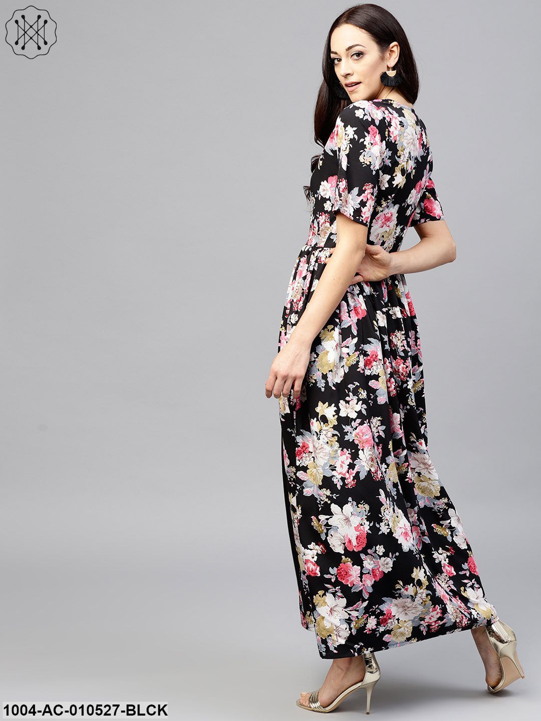 Black Maxi Dress With Round Neck And 3/4 Sleeves - Image 2