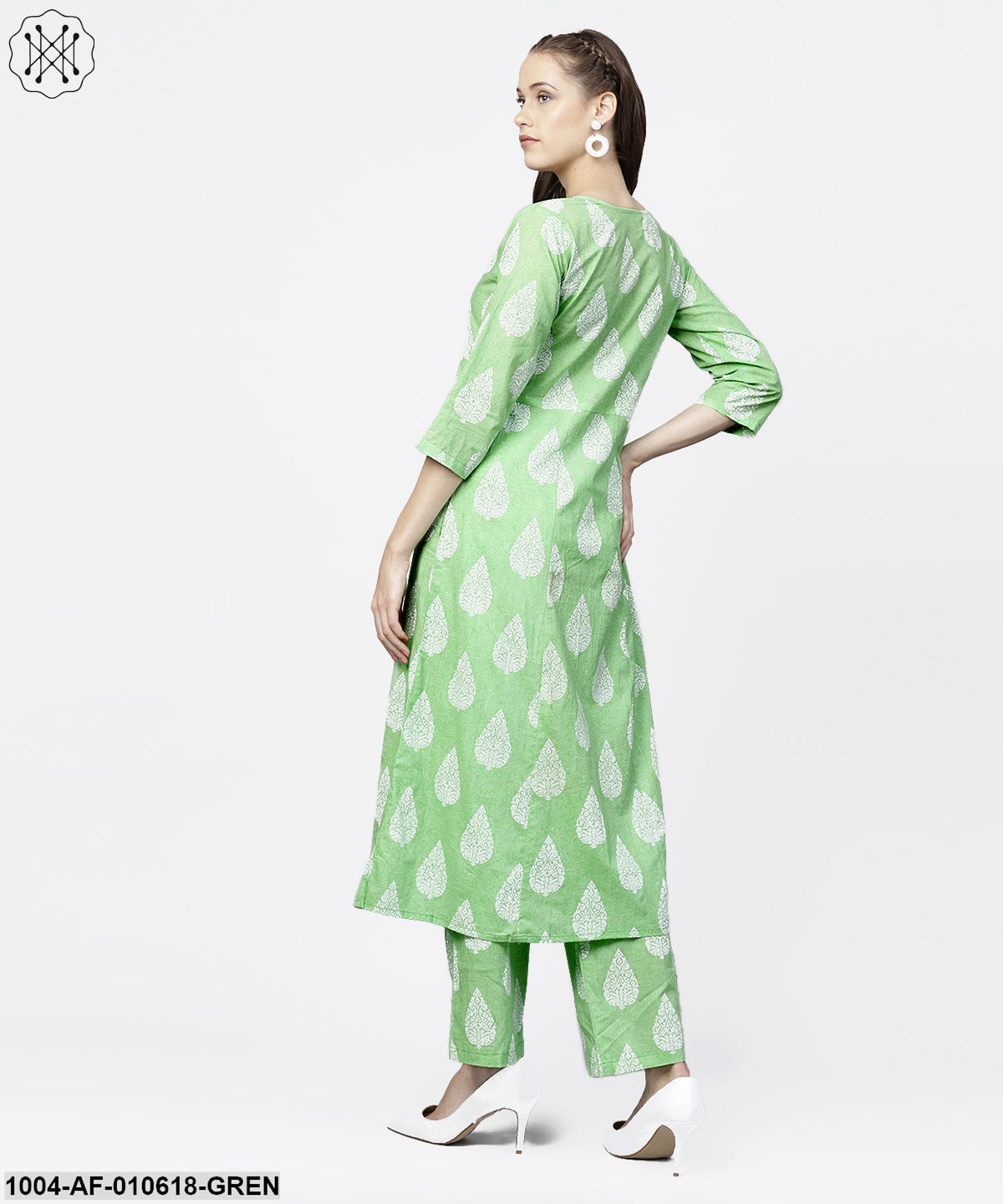 Women Green Three-Quarter Sleeves V-Neck A-Line Pure Cotton Kurta And Palazzos Set - Image 2