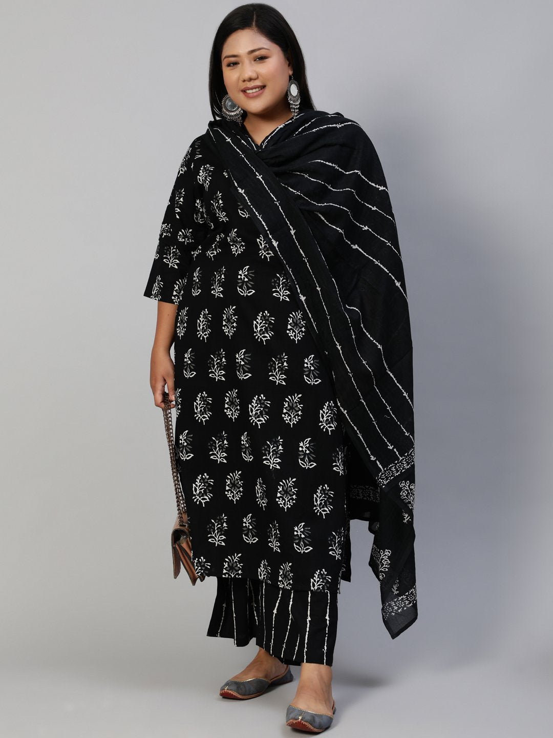 Women Black Printed Straight Kurta With Plazo & Dupatta - Image 6