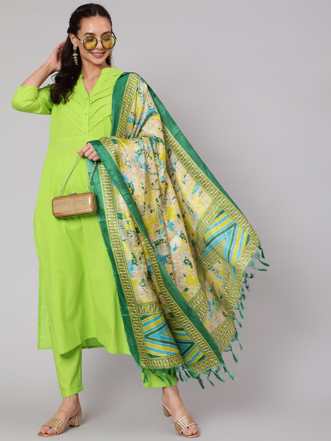 Solid Green Straight Kurta With Palazzo And Dupatta - Image 5