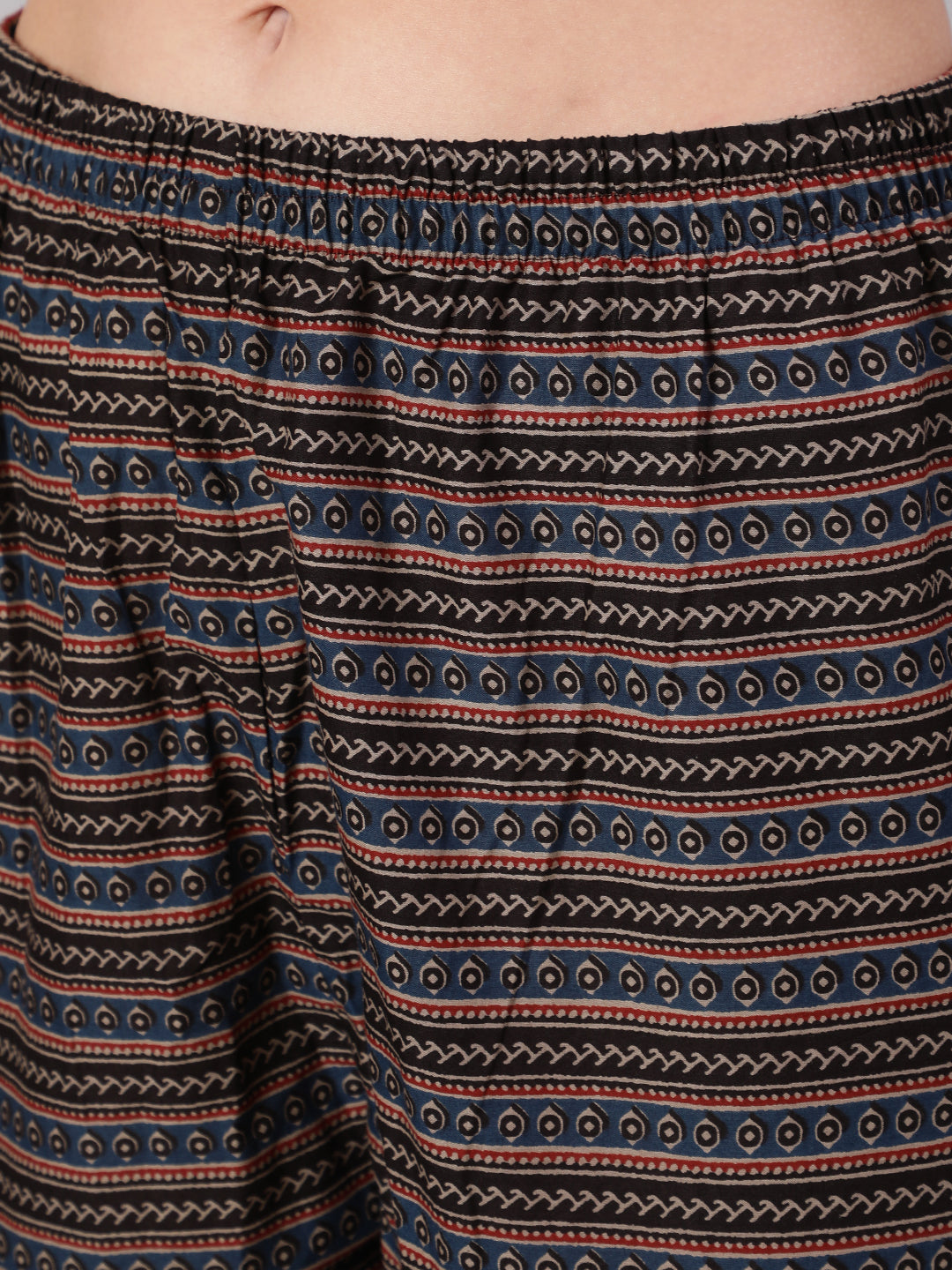 Black Ethnic Printed Straight Kurta With Trouser - Image 4
