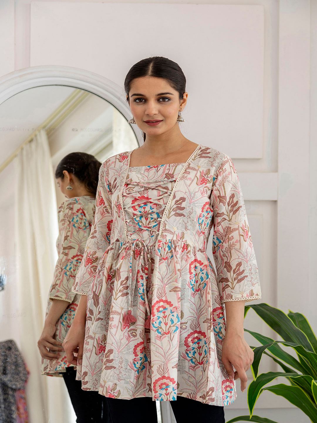 Off-White Printed V-Neck Peplum Tunic - Image 2