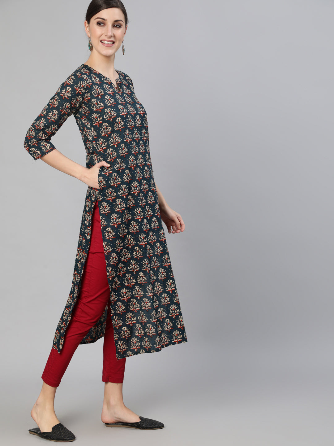 Teal Blue Printed Straight Kurta with Three Quarter Sleeves - Image 2
