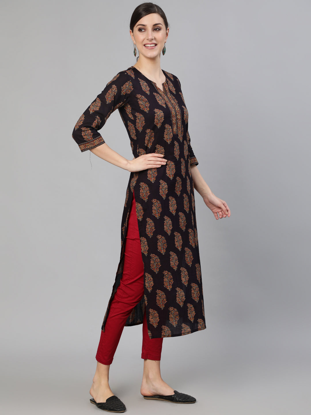 Black Ethnic Printed Straight Kurta With Three Quarter Sleeves - Image 2