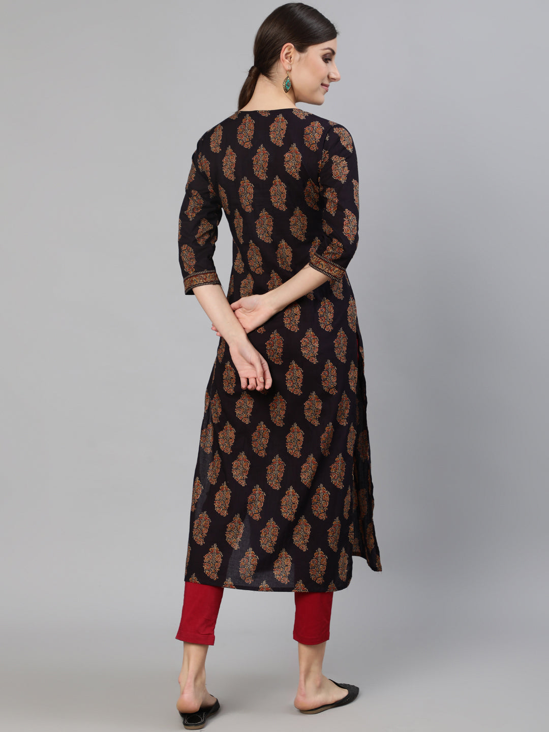 Black Ethnic Printed Straight Kurta With Three Quarter Sleeves - Image 3