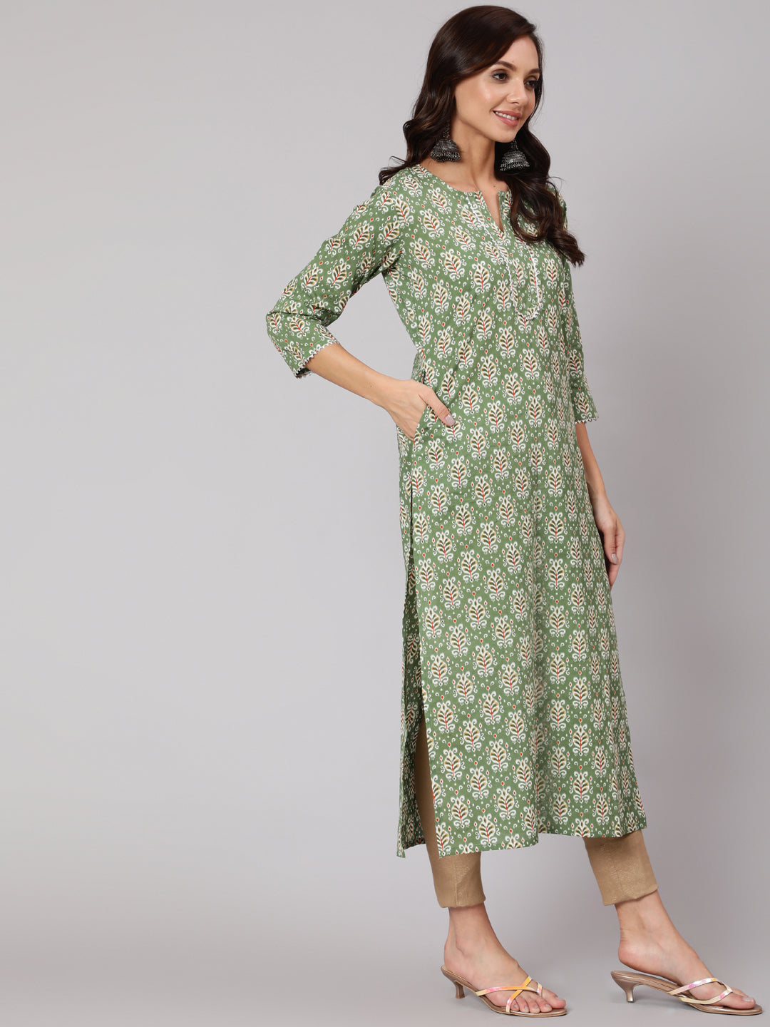 Green Ethnic Printed Straight Kurta With Three Quarter Sleeves - Image 2
