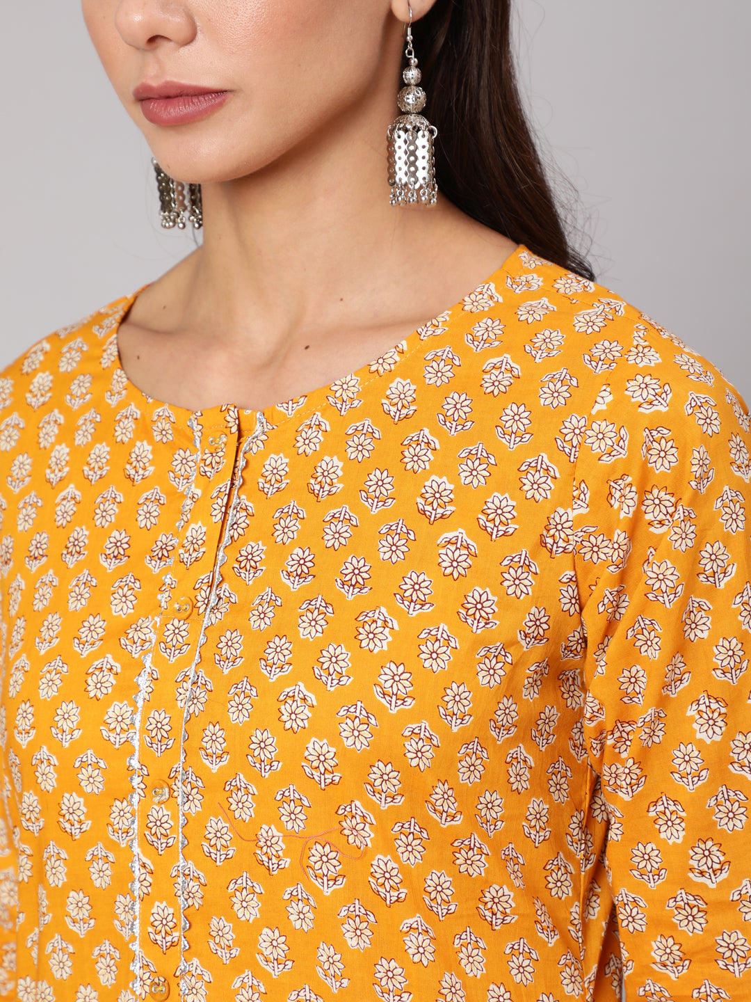Mustard Ethnic Printed Straight Kurta With Three Quarter Sleeves - Image 4