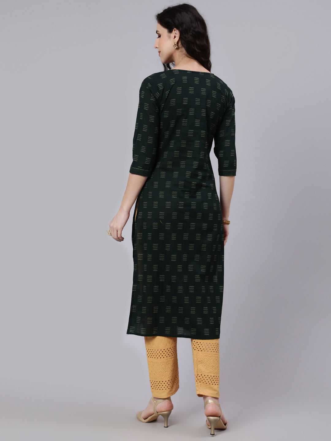 Green Abstract Printed Straight Kurta With Three Quarter Sleeves - Image 3