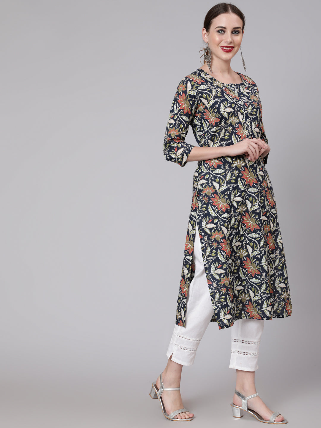 Navy Blue Floral Printed Straight Kurta With Three Quarter Sleeves - Image 2