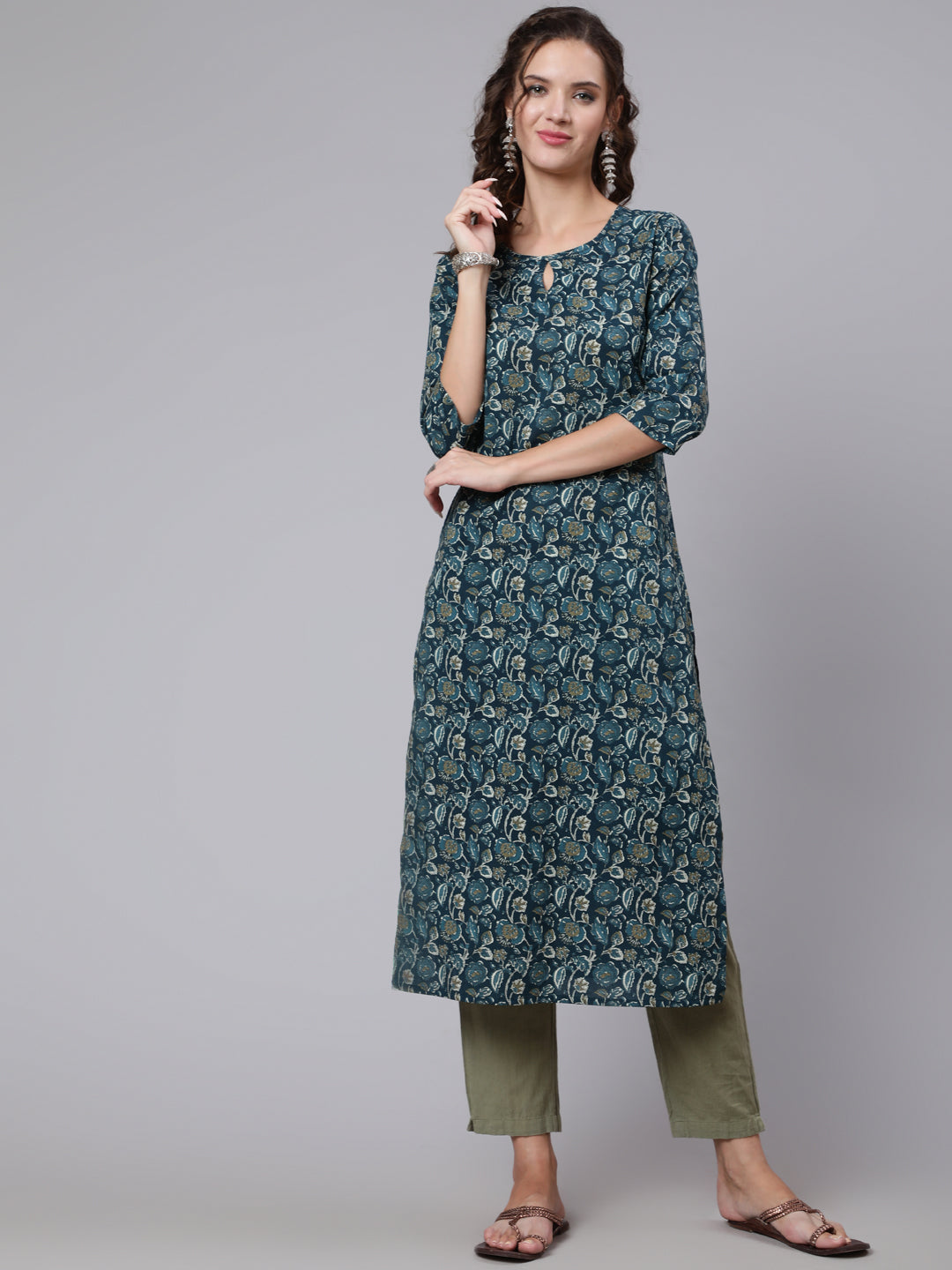 Teal Blue Printed straight kurta with three quarter sleeves - Image 5