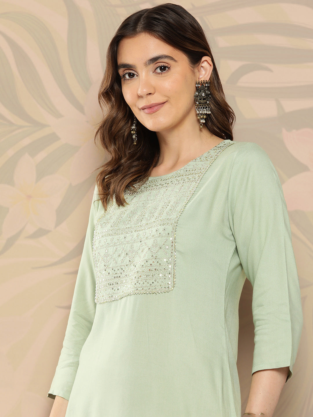 Green Embroidered Printed Straight Kurta With Three Quarter Sleeves - Image 5