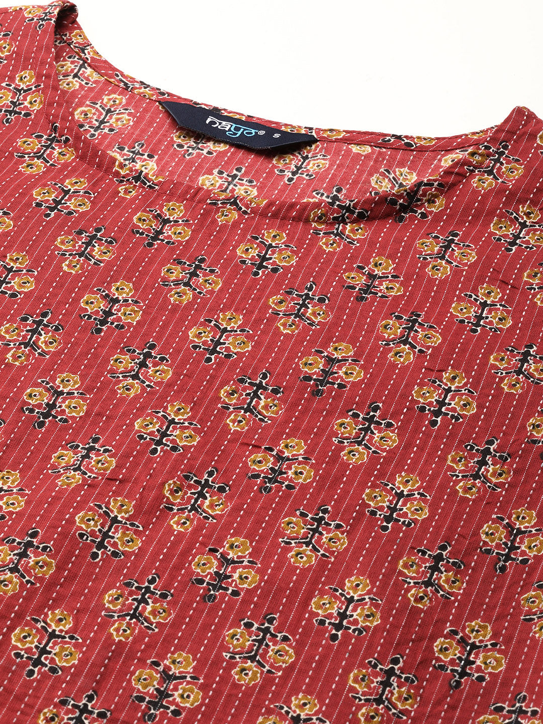 Maroon Printed Straight Kurta With Three Quarter Sleeves - Image 4