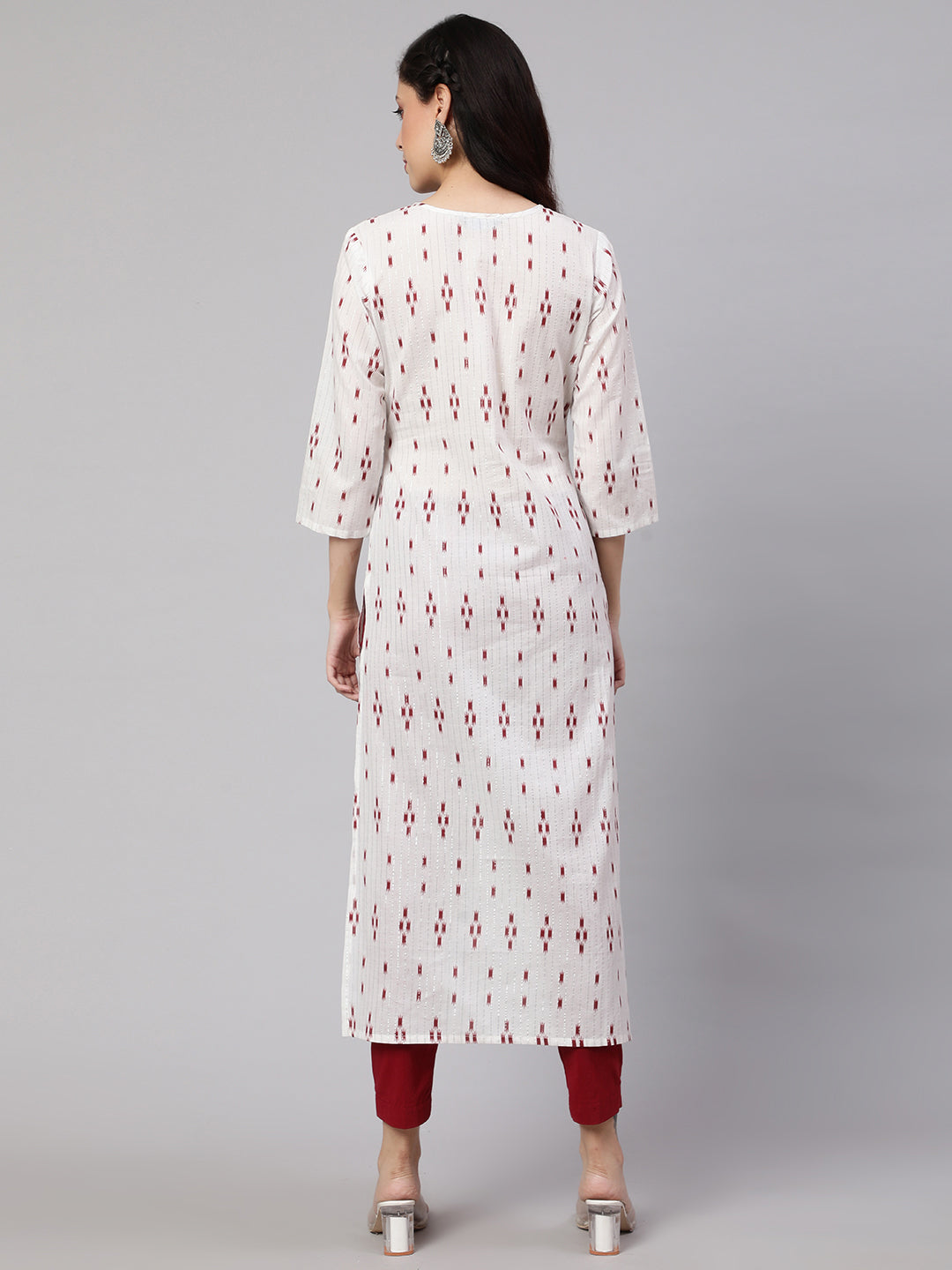 Off-White Printed Straight Kurta With Three Quarter Sleeves - Image 3