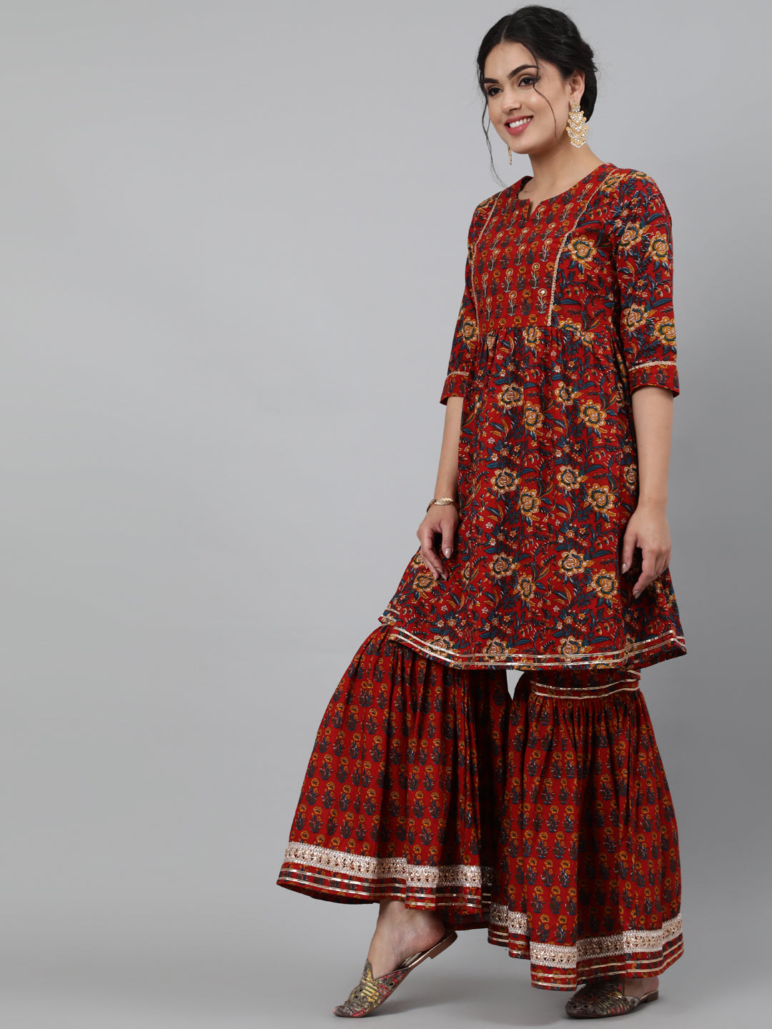 Cotton Hand Work 3/4 Sleeve Flared Round Neck Knee Length Length Kurta Set - Image 3