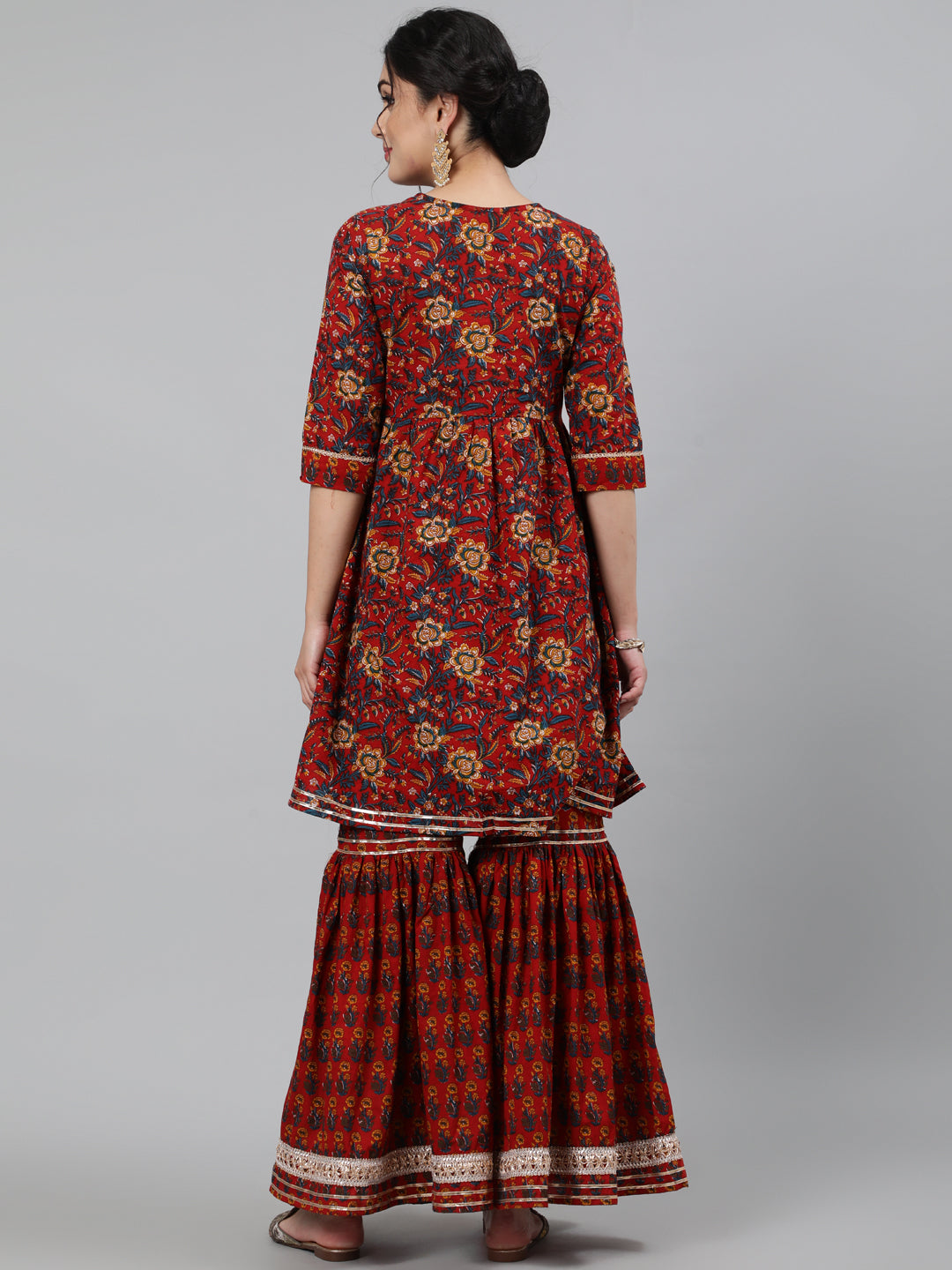 Cotton Hand Work 3/4 Sleeve Flared Round Neck Knee Length Length Kurta Set - Image 4