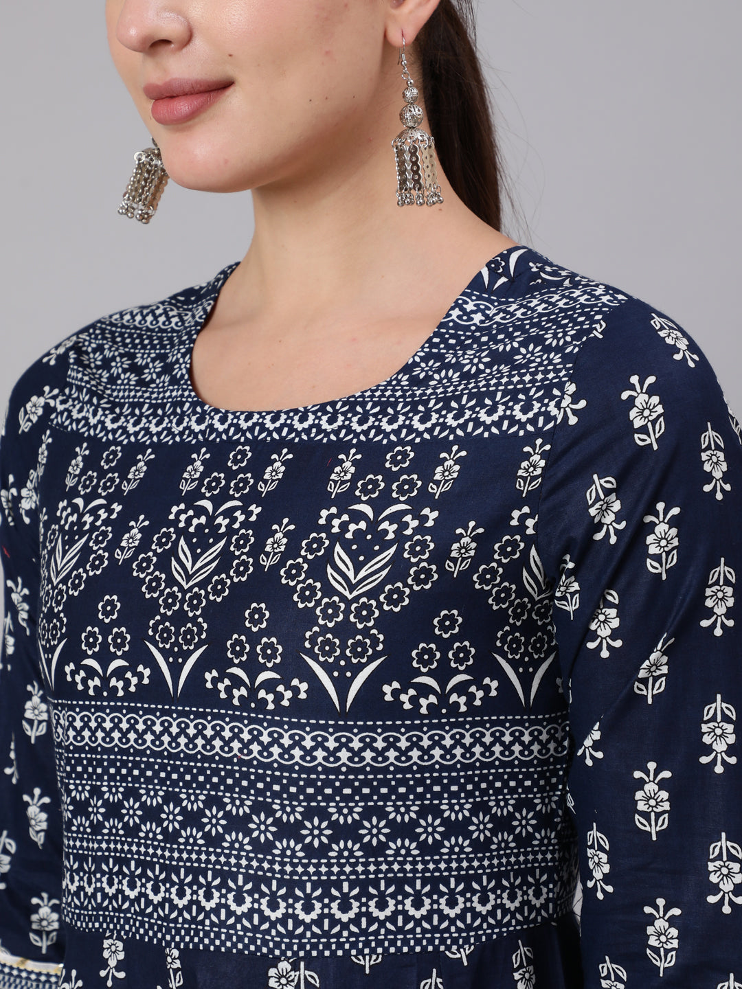 Cotton Full Length Printed Flared 3/4 Sleeve Round Neck Kurta - Image 3