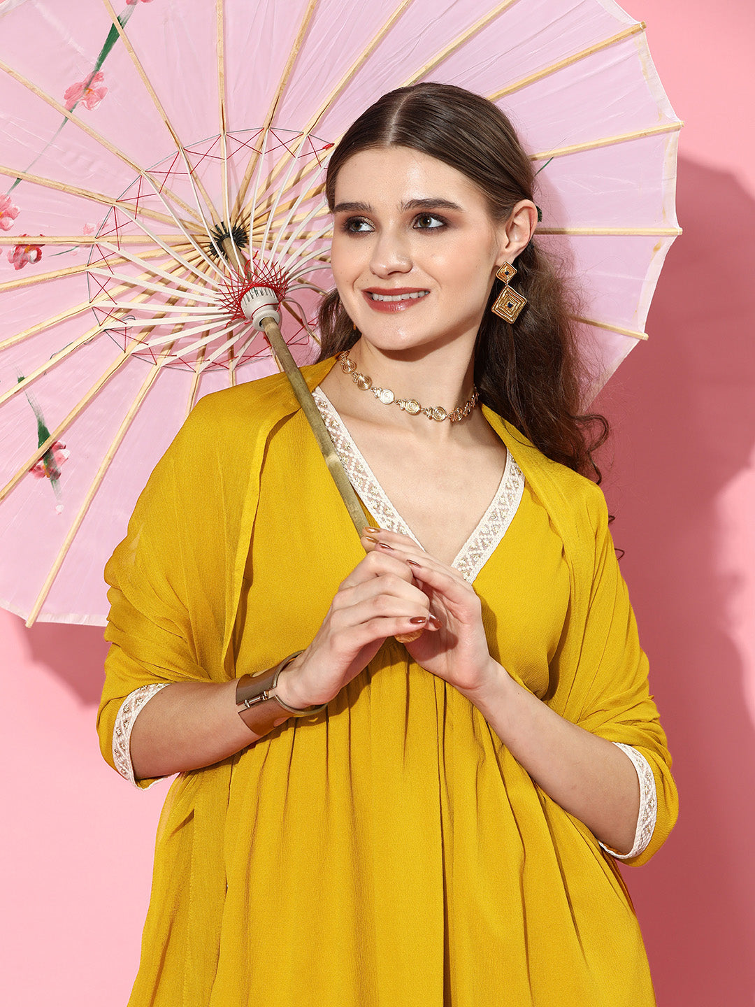 Solid Crepe Naira cut Kurta Pant Dupatta Set - Image 2