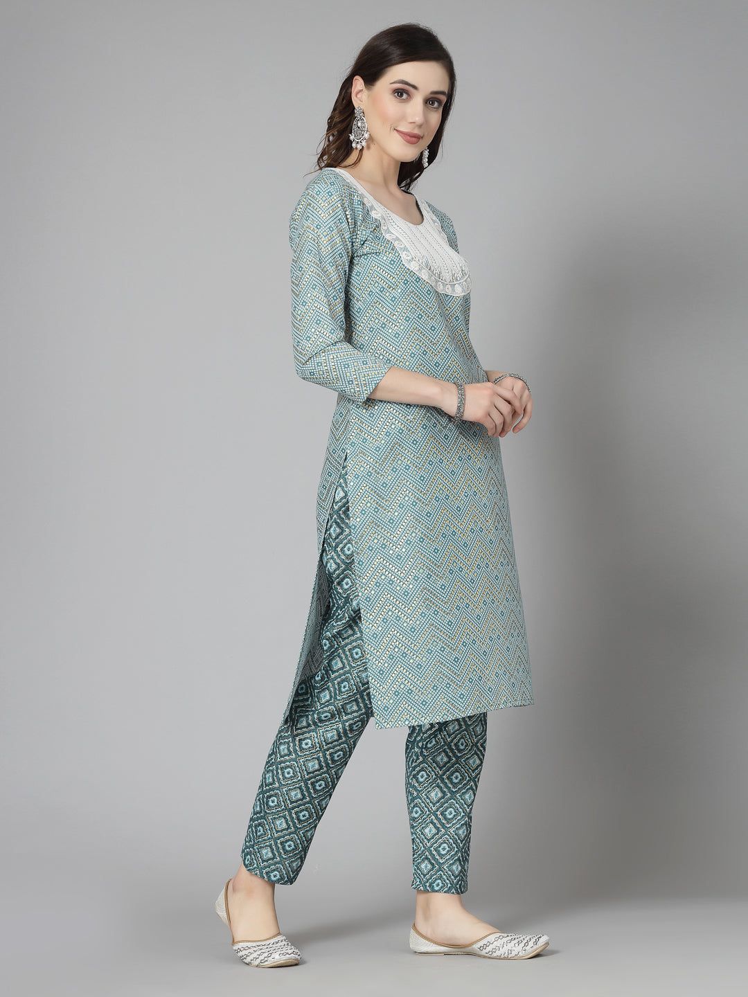 Printed & Embroidered Cotton Blend Straight Kurta Pant Set - Image 4