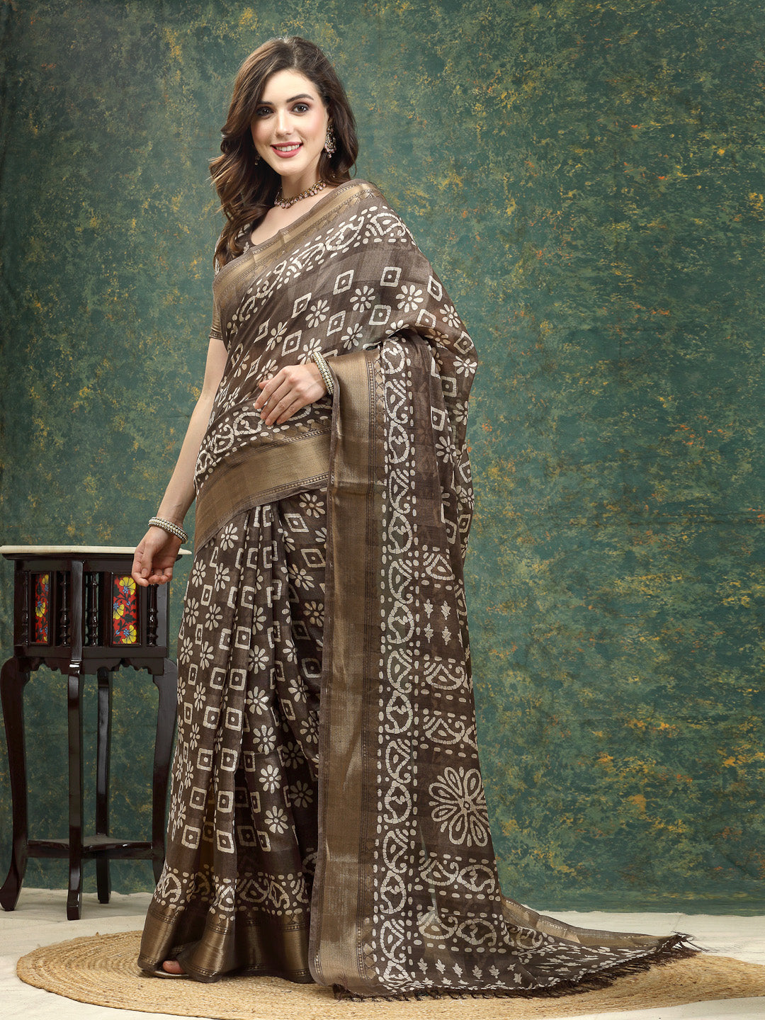 Batik Print Cotton Blend Saree - Image 5