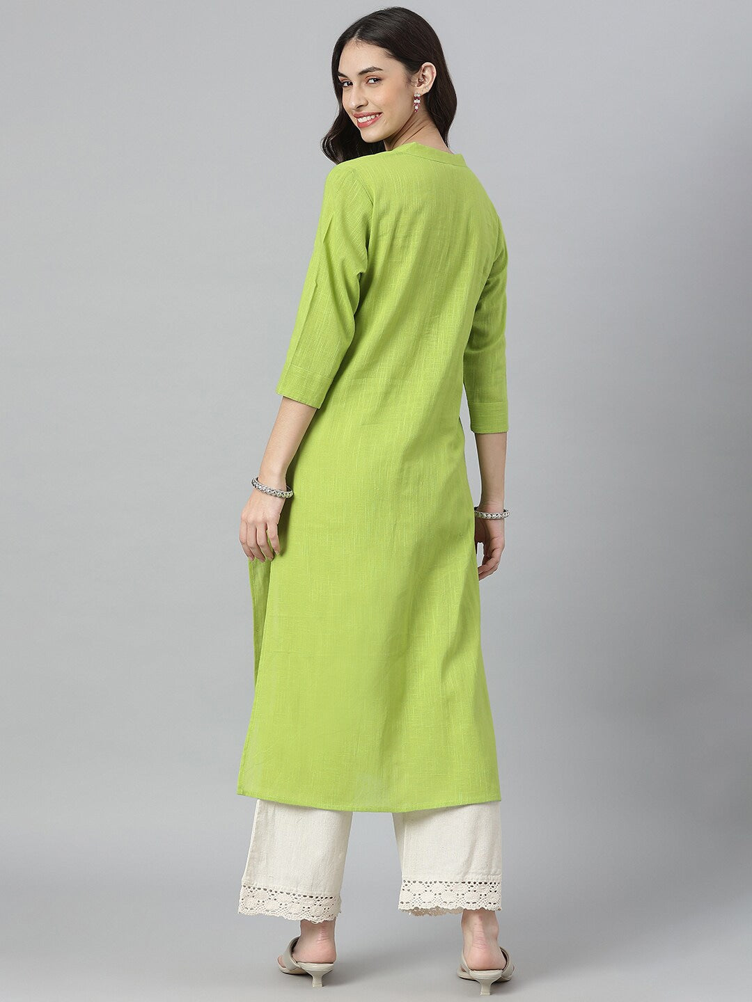 Solid Mirror Embroidered Cotton Slub Straight Kurta - Image 3
