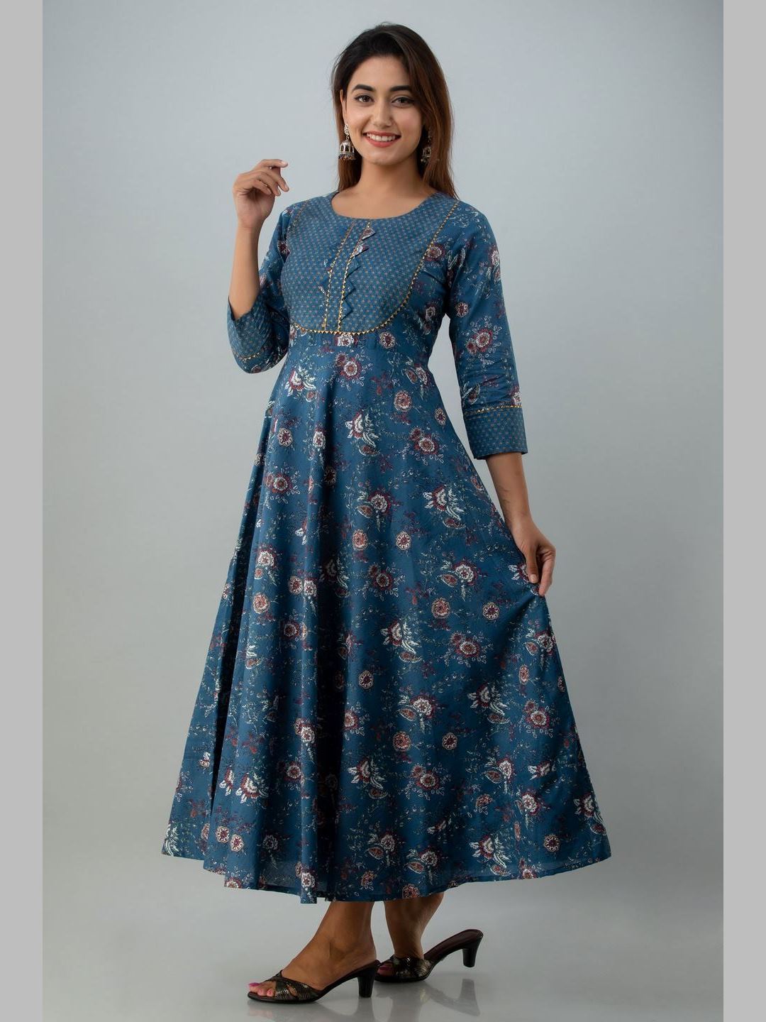 Women Cotton Printed Flared Kurta - Image 2