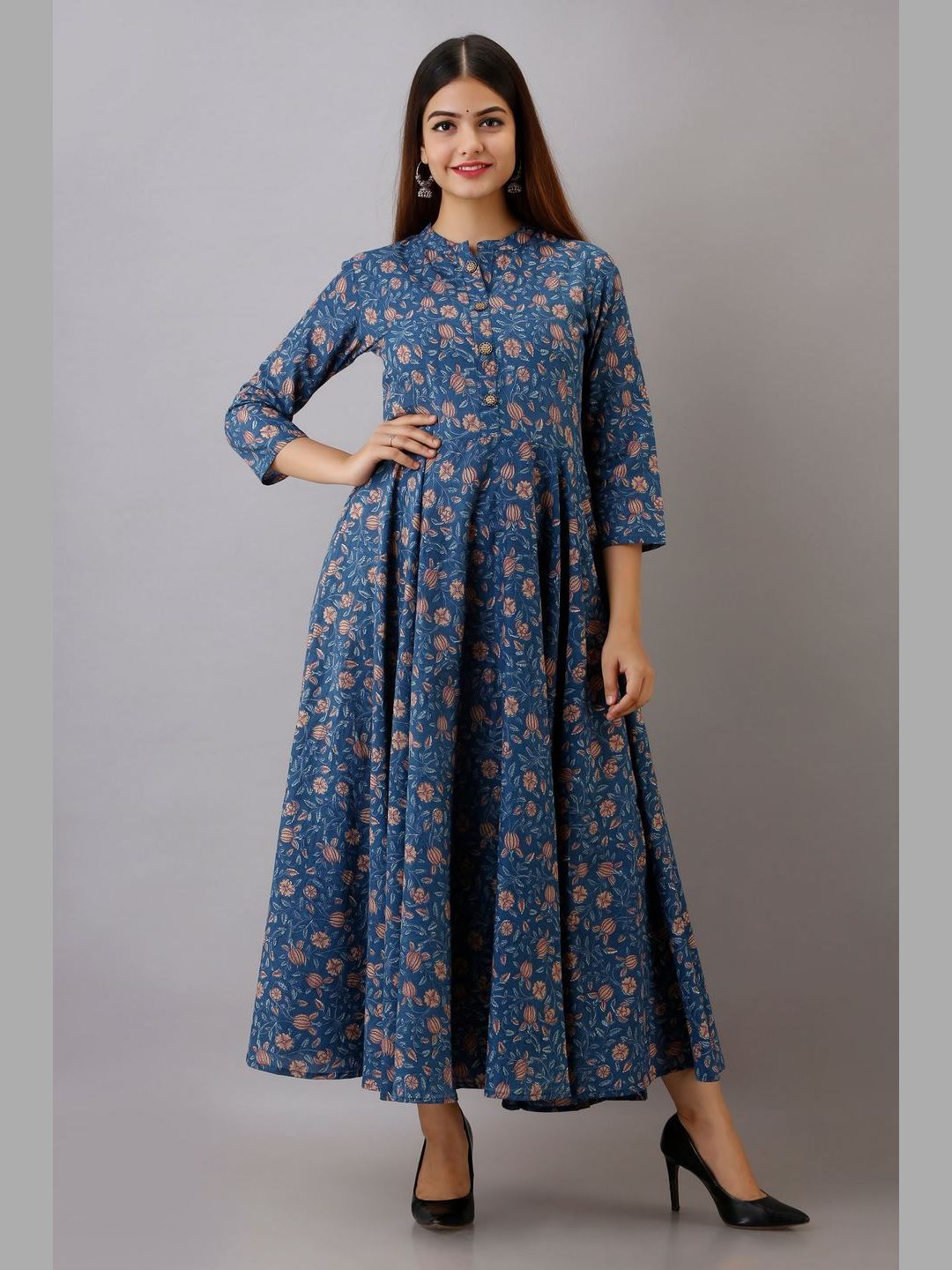 Women Cotton Printed Flared Kurta - Image 3