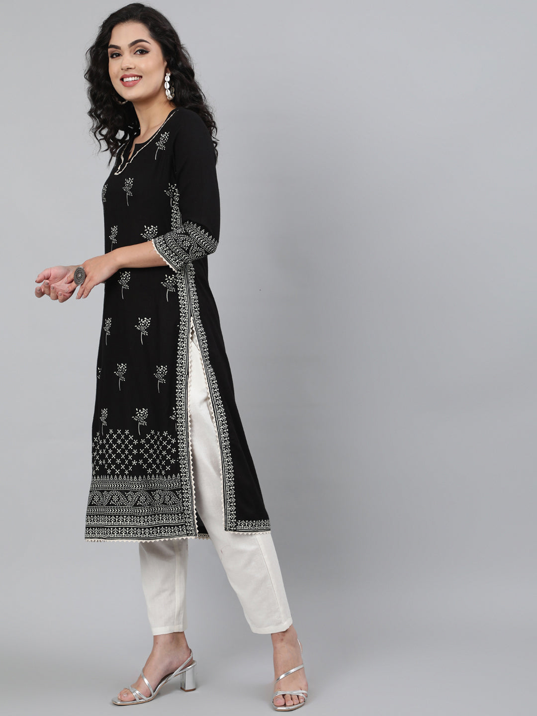 Rayon Black Calf Length Straight 3/4 Sleeve Round Neck Printed Kurta - Image 4