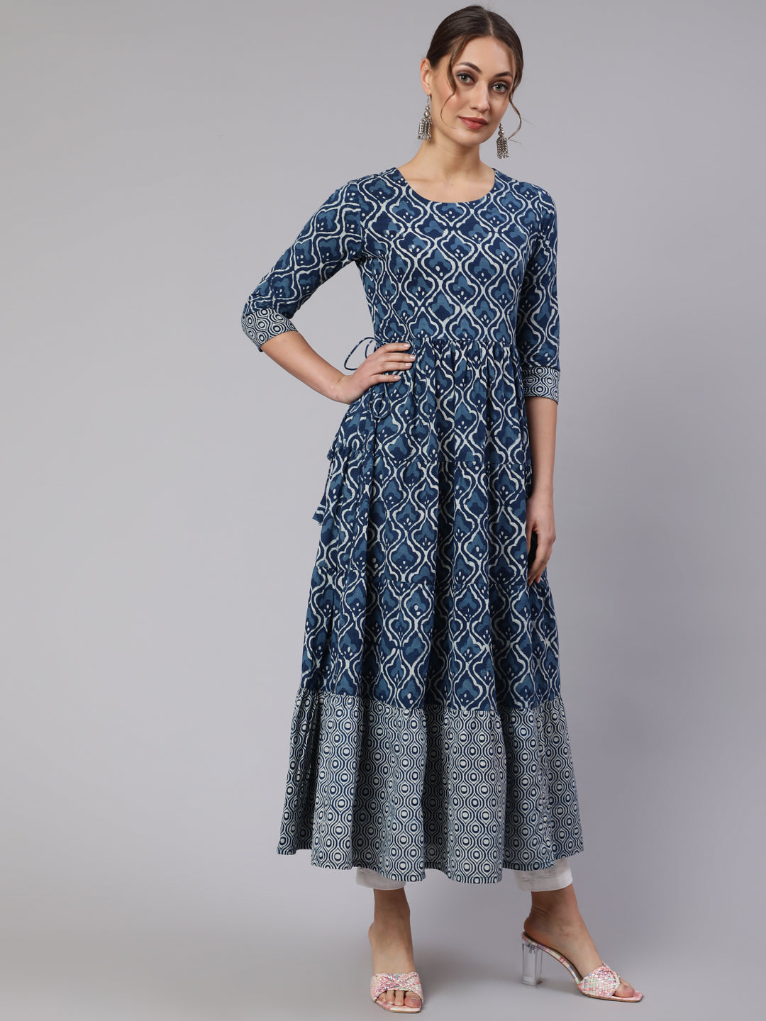 Cotton Printed V Neck 3/4 Sleeve Flared Kurta - Image 2