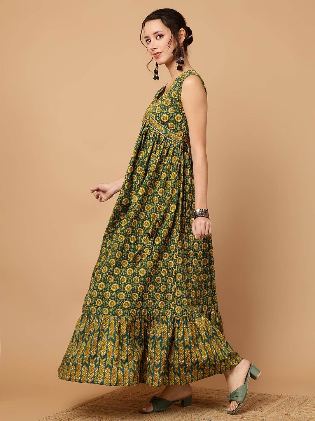 Rayon Printed Ankle Length Sleeveless V-Neck Alia Cut Tiered Kurta - Image 5
