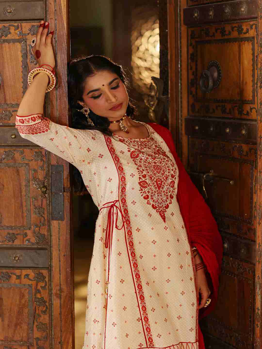 Beige Viscose Shantoon Printed Kurta, Pants & Dupatta Set - Image 4