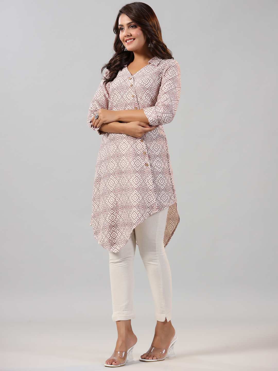 Off-White 2 Tone Printed Asymmetric Kurta - Image 5