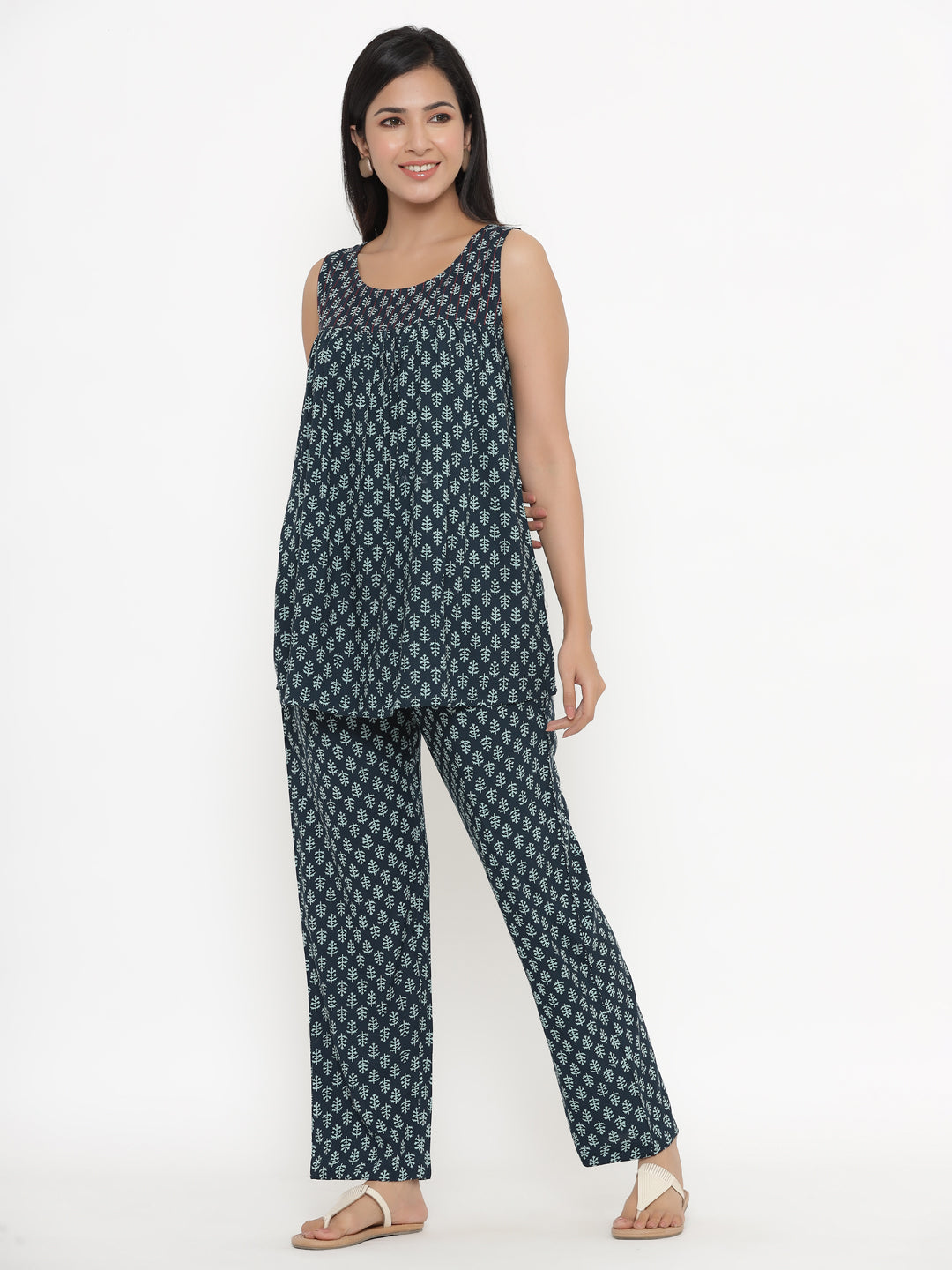 Rayon Printed Regular Top And Pyjama - Image 5