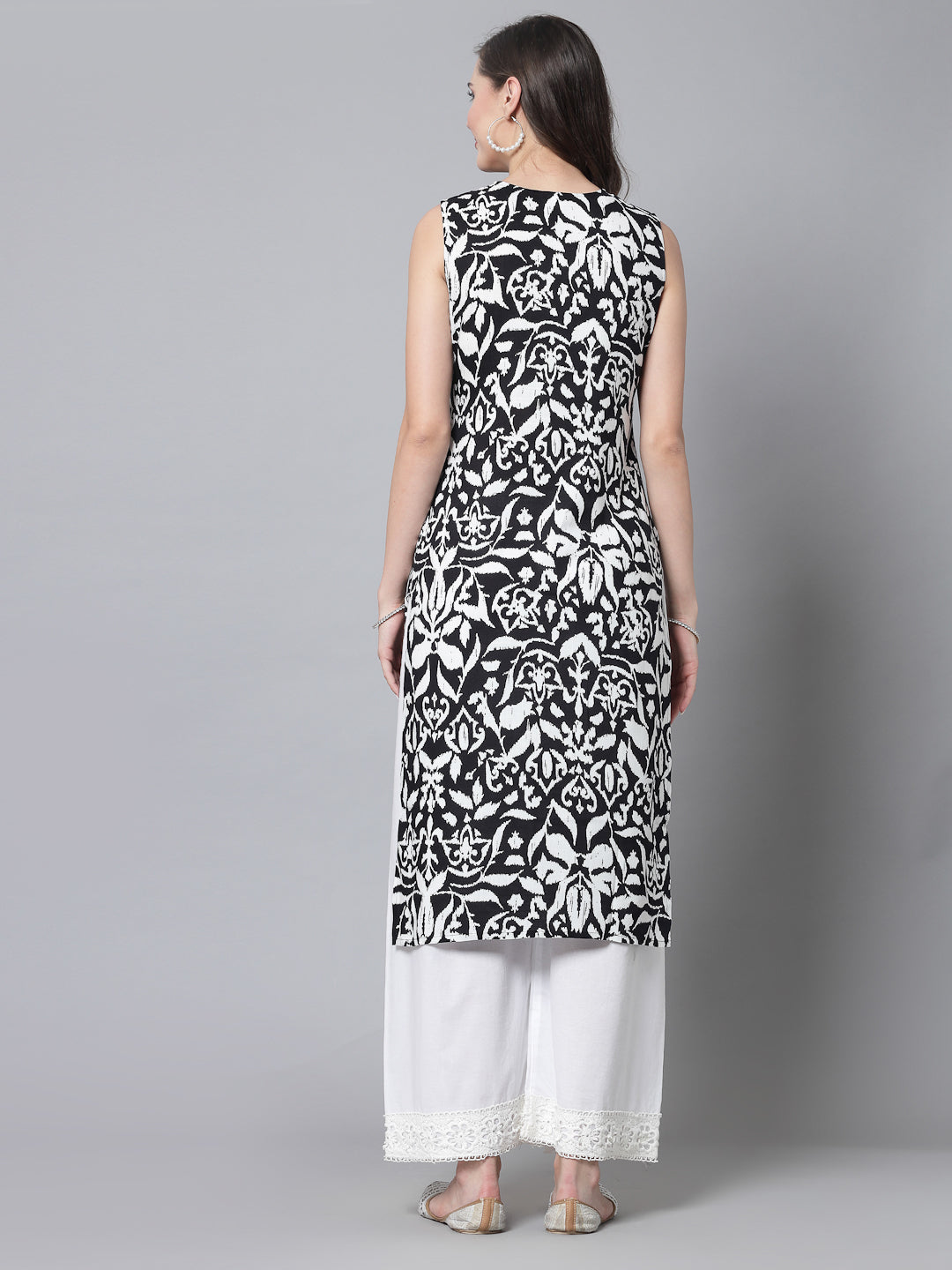 Sleeveless & Round NeckRayon Foral Print Kurta - Image 2