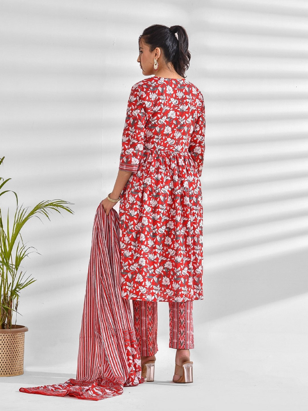 Printed Pure Cotton 3/4 Sleeve Kurta And Trouser Set With Dupatta - Image 2