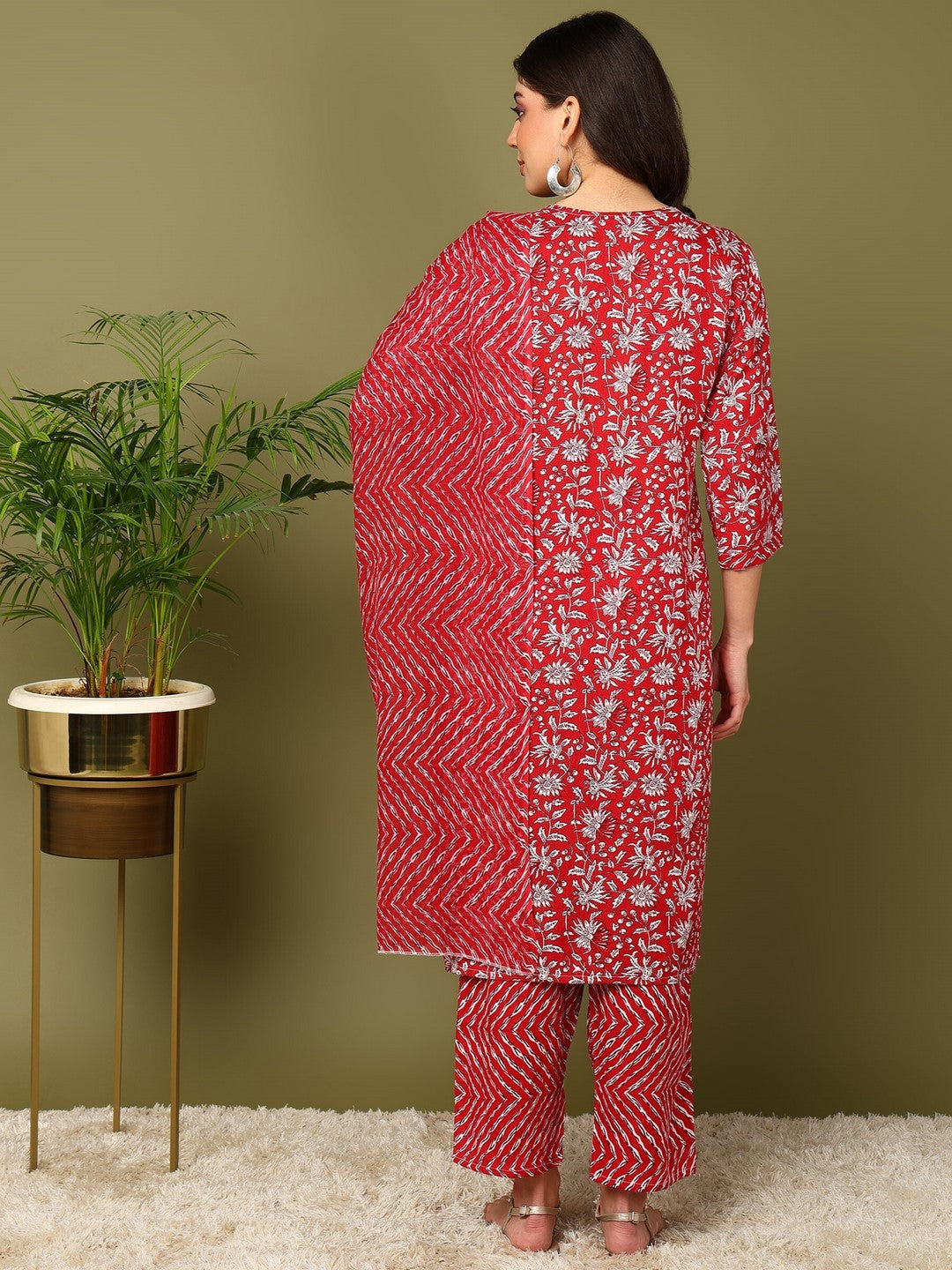 Printed Viscose Rayon 3/4 Sleeve Kurta And Trouser Set With Dupatta - Image 2