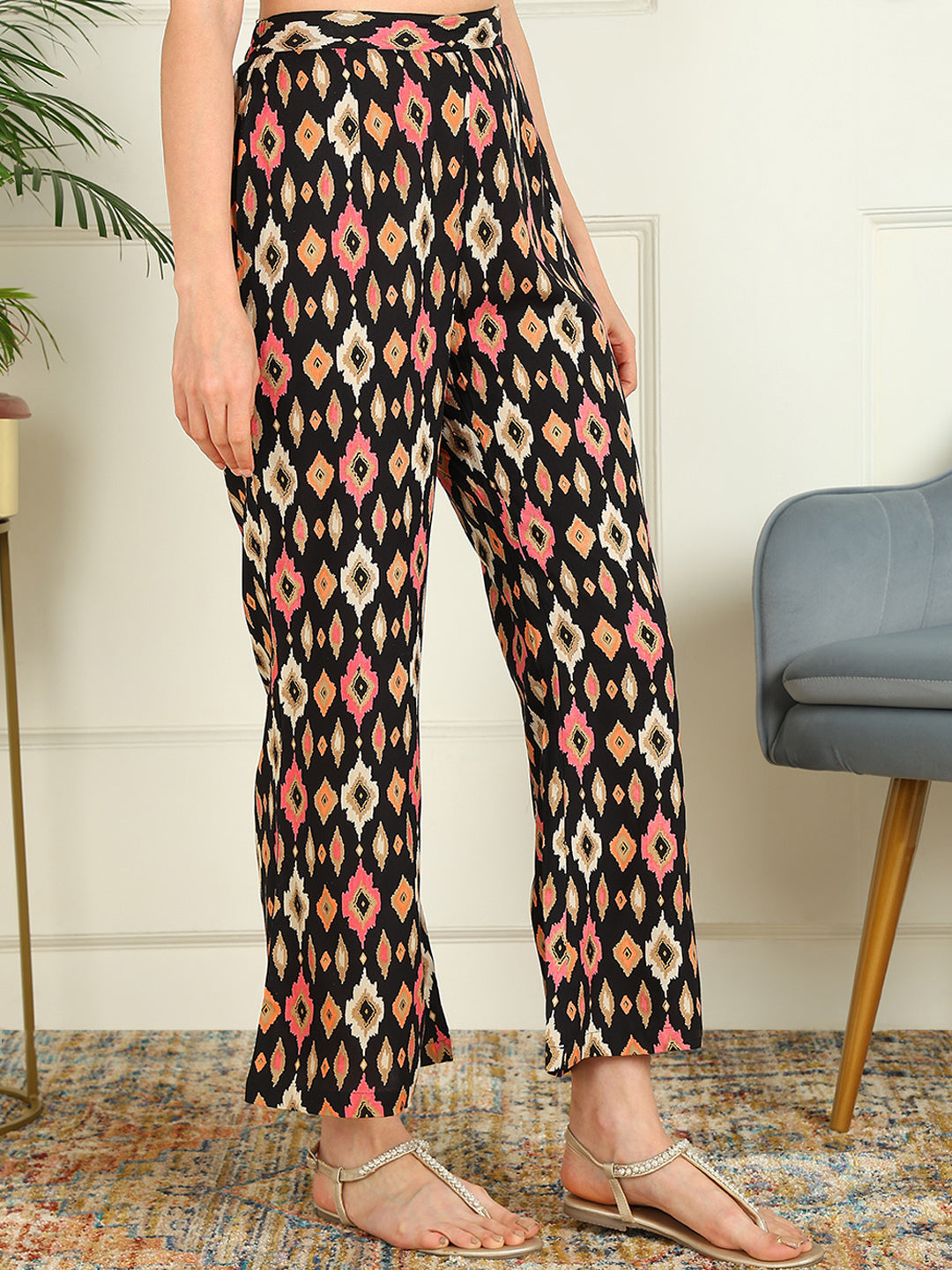 Printed Viscose Rayon Half Sleeve Kurti And Trouser Set - Image 6