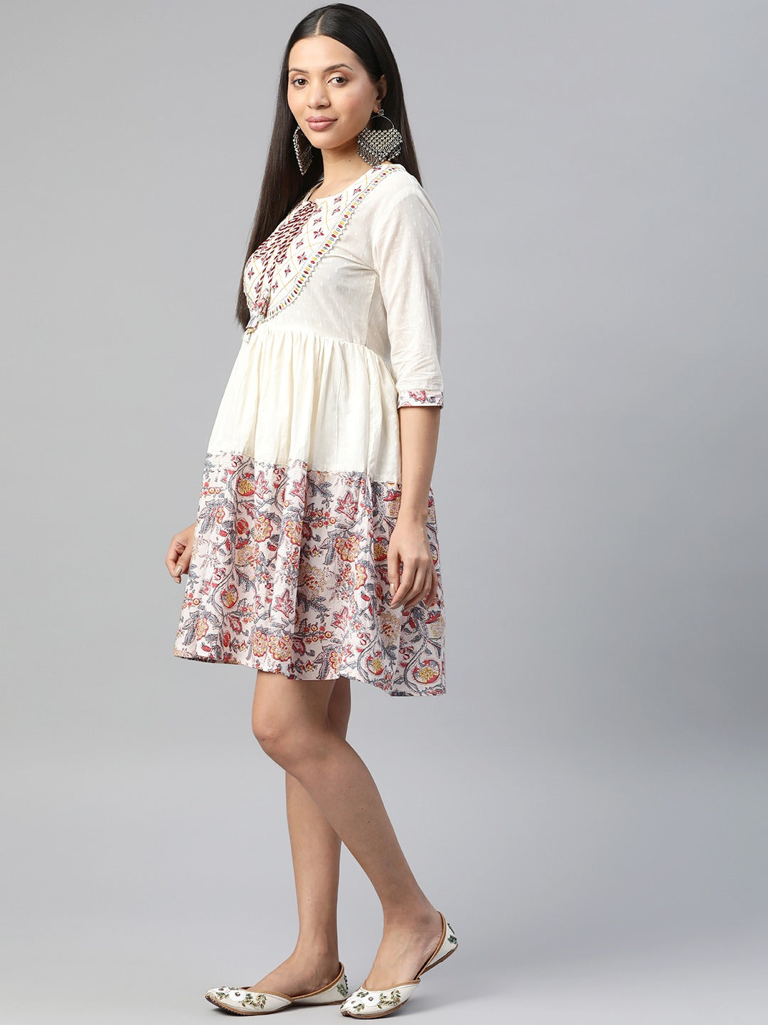 White Color Cotton Fabric Tiered Dress - Image 2