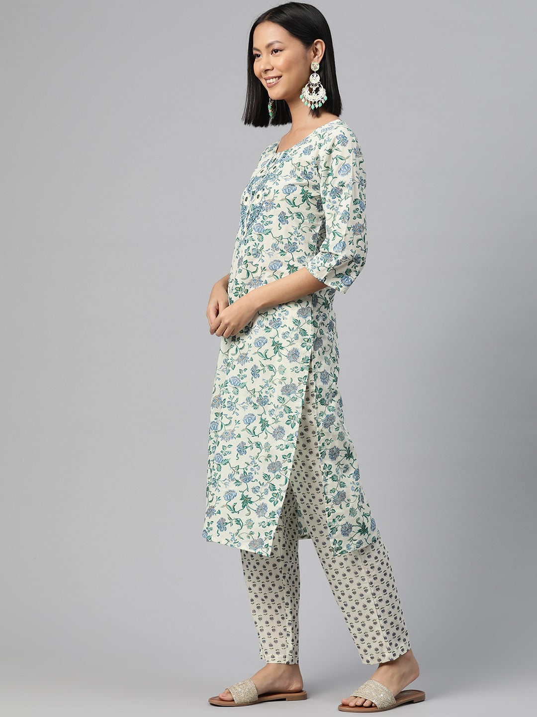 Cotton Floral Straight Kurta Pant And Dupatta - Image 3