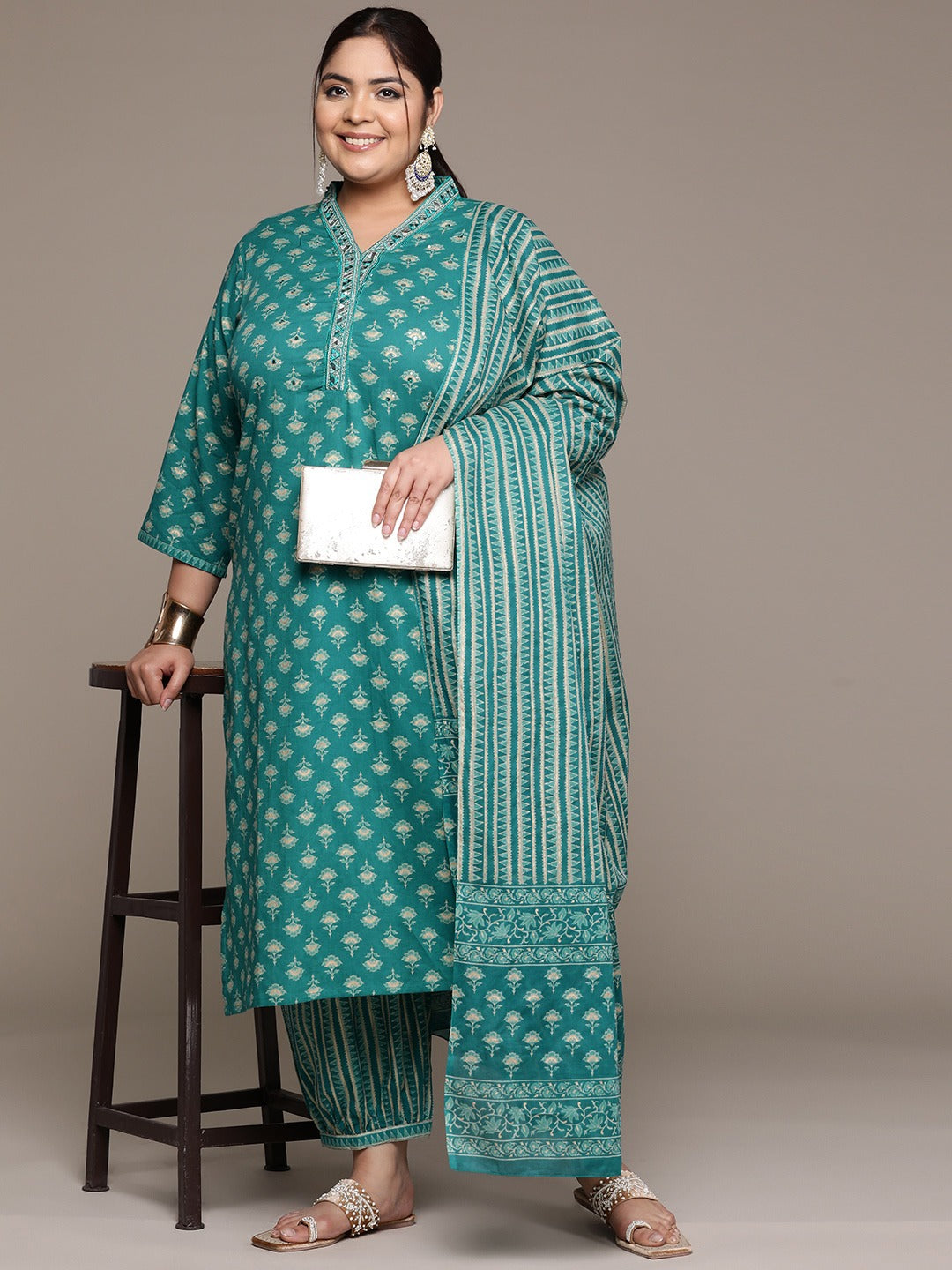 Plus Size Straight style cotton fabric Teal color kurta with Bottom and dupatta - Image 2