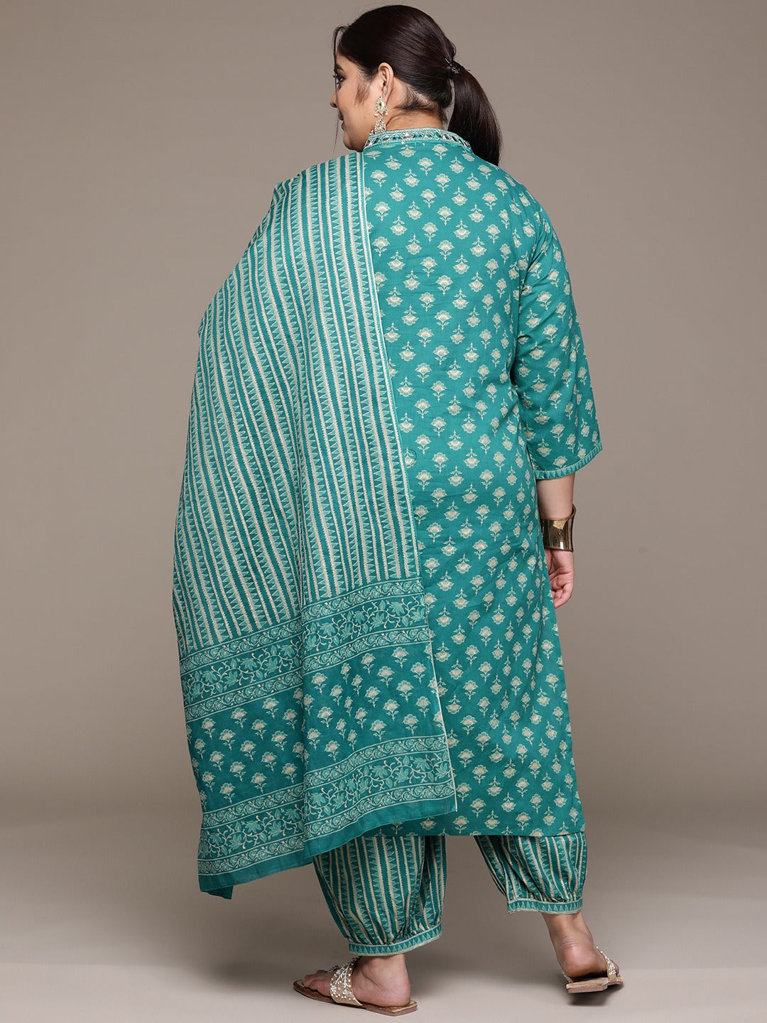 Plus Size Straight style cotton fabric Teal color kurta with Bottom and dupatta - Image 4