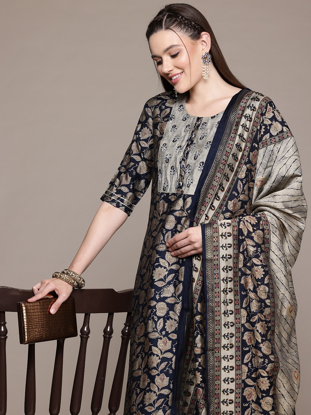Straight Style Silk Fabric Black Color Kurta With Bottom And Dupatta - Image 5