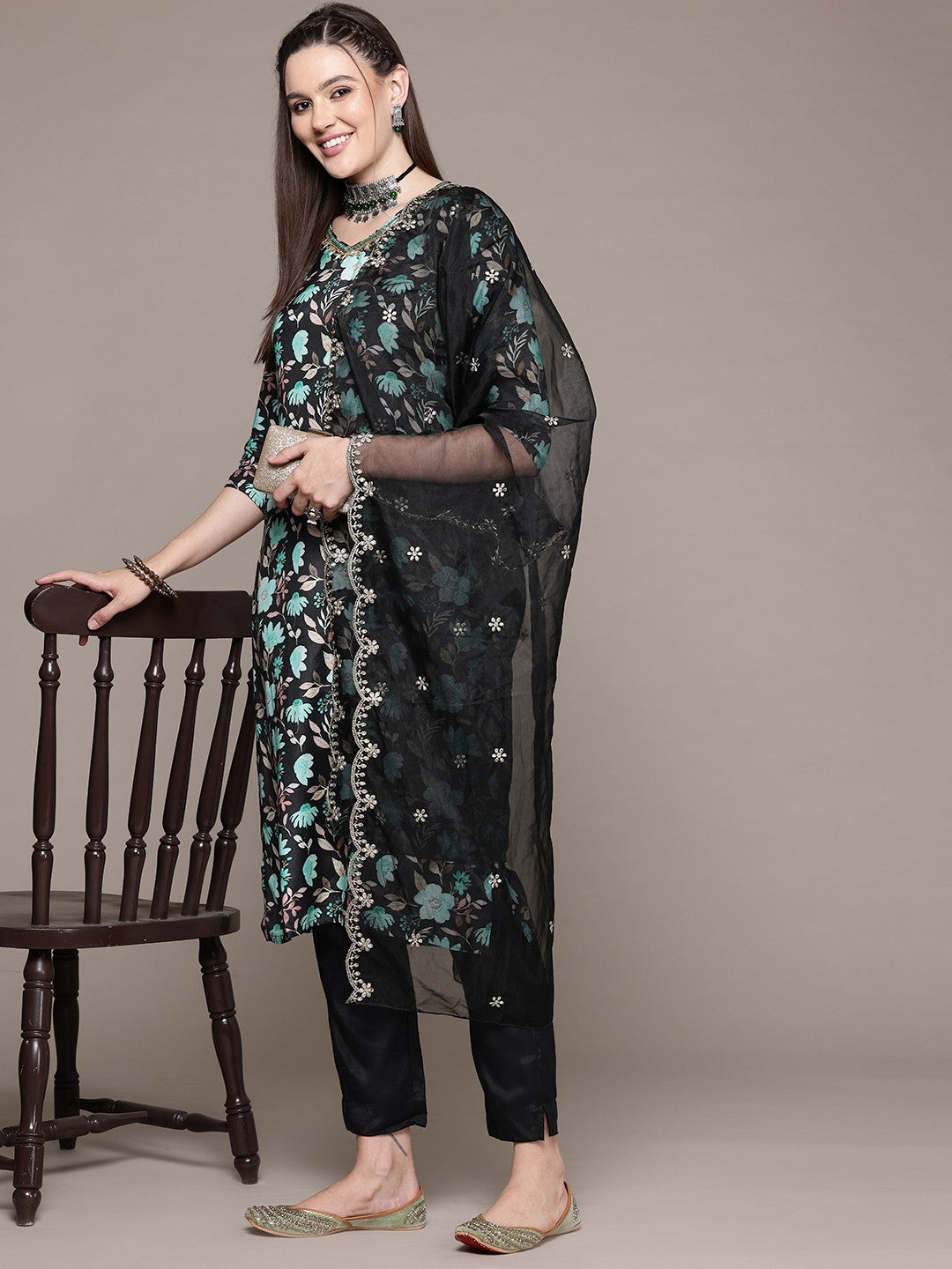 Straight Style Silk Fabric Black Color Kurta With Bottom And Dupatta - Image 2