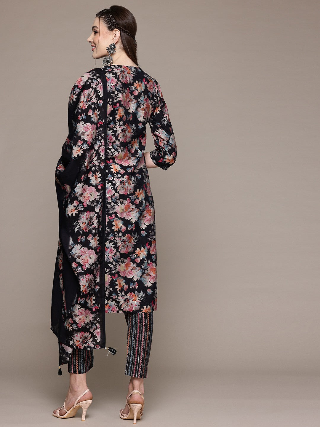 Straight Style Silk Fabric Multi Color Kurta With Bottom And Dupatta - Image 4