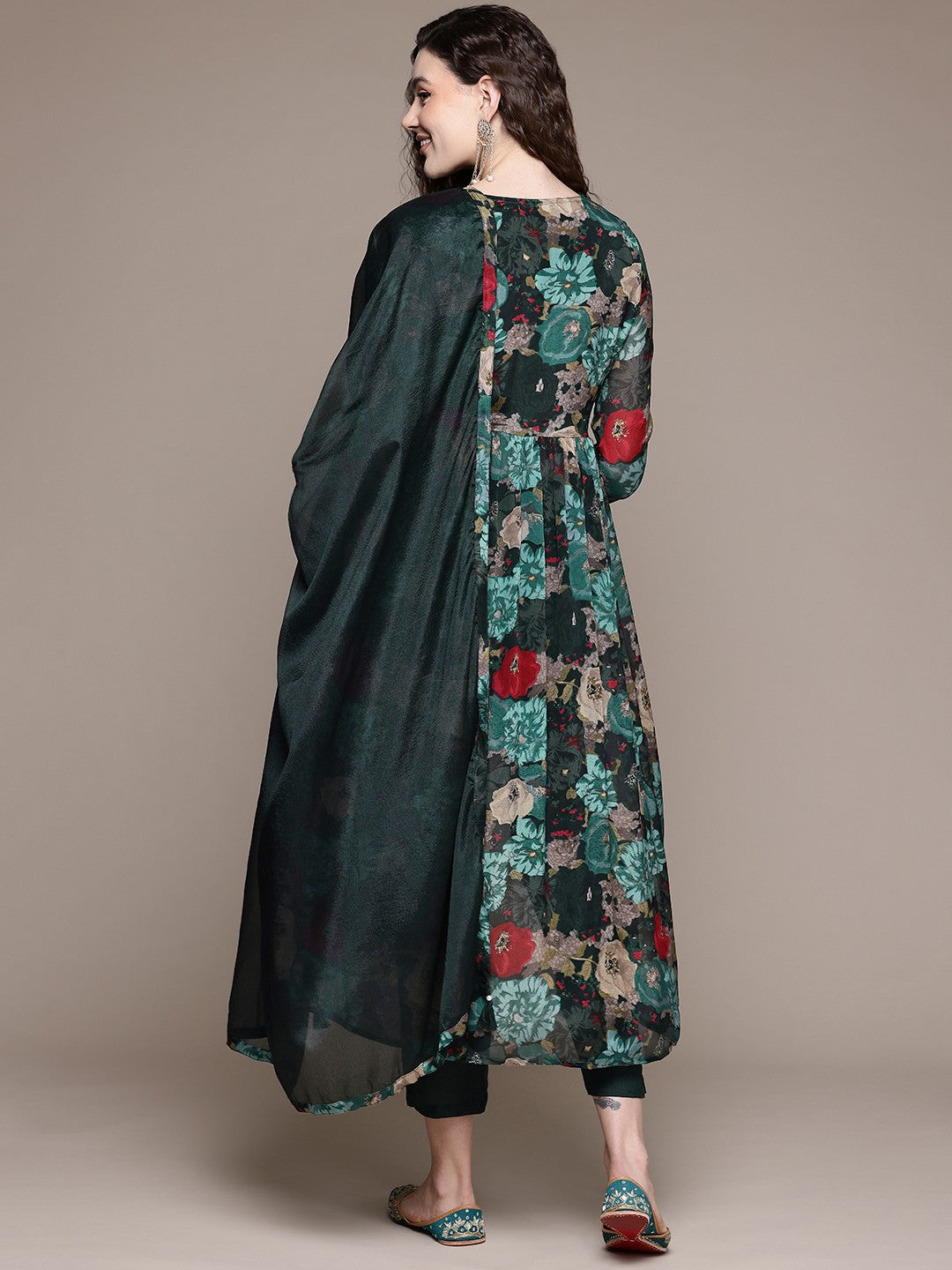 Flared Style Silk Fabric Green Color Kurta With Bottom And Dupatta - Image 4