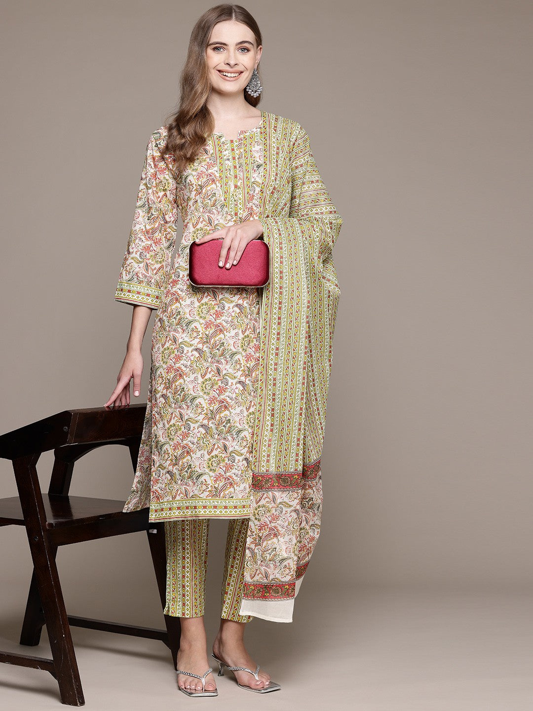 Straight Style Cotton Fabric Green Color Kurta With Bottom And Dupatta - Image 2