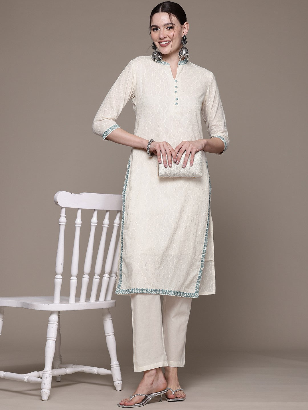 Straight style Cotton fabric Off White color kurta with Bottom - Image 2