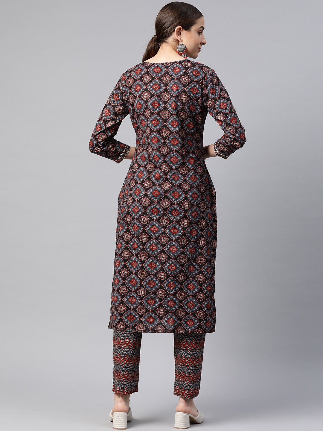 Straight Style Cotton Fabric Black Color Kurta With Bottom - Image 2
