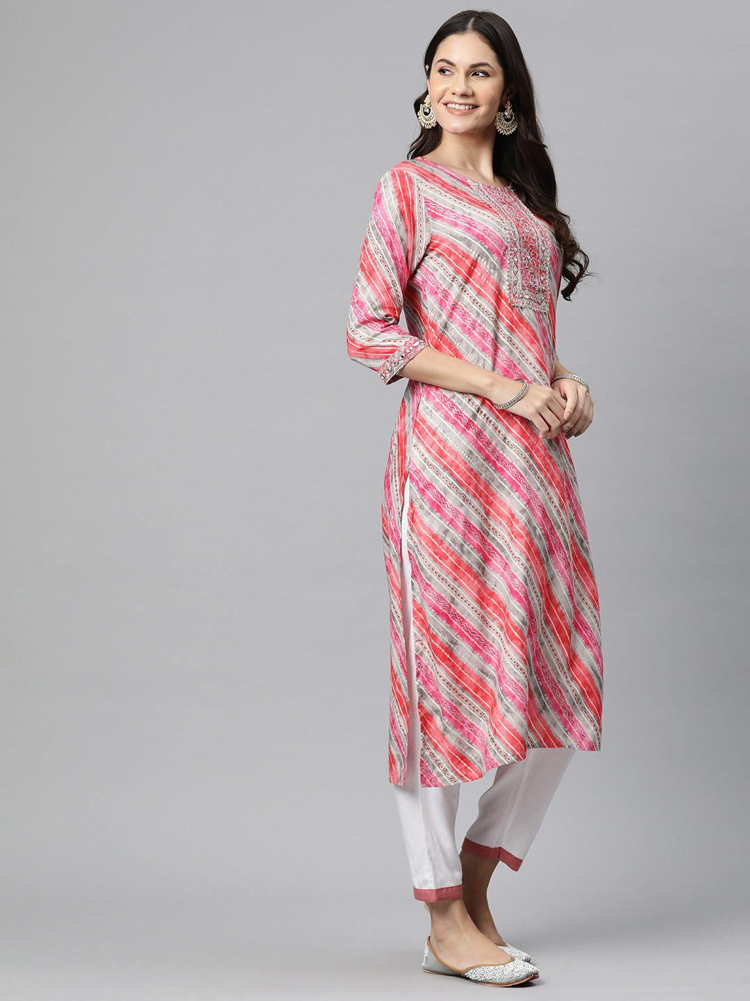Straight Style Rayon Fabric Pink Color Kurta - Image 3