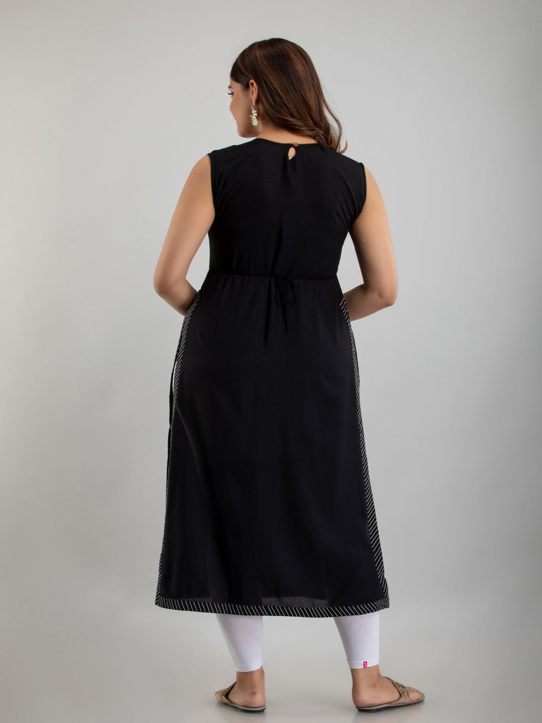 Rayon Embroidered Front slit Sleeveless Round Neck Calf Kurta - Image 2