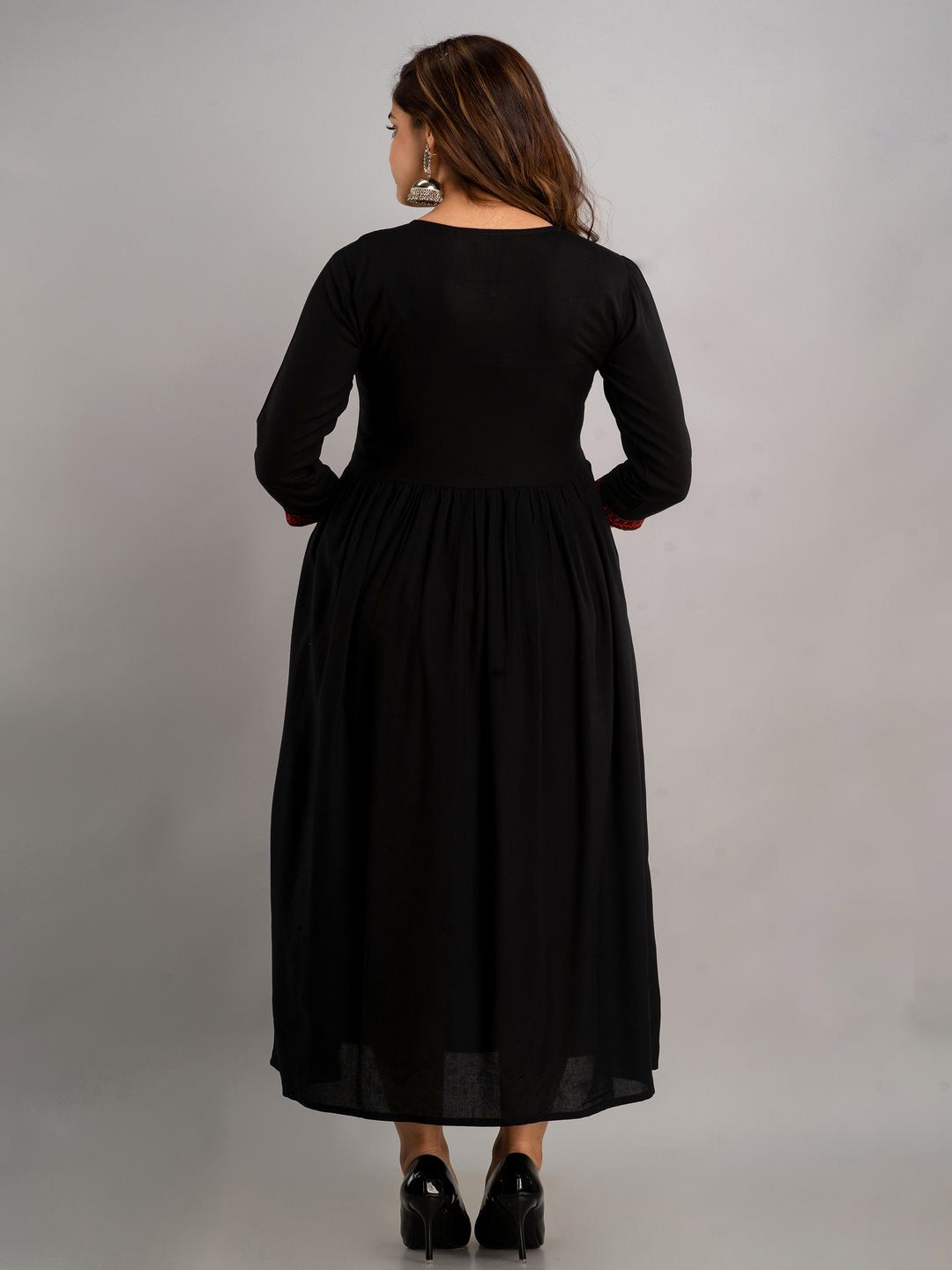 Embroidered Flared Round Neck 3/4 Sleeve Calf Length Viscose Rayon Kurta - Image 2